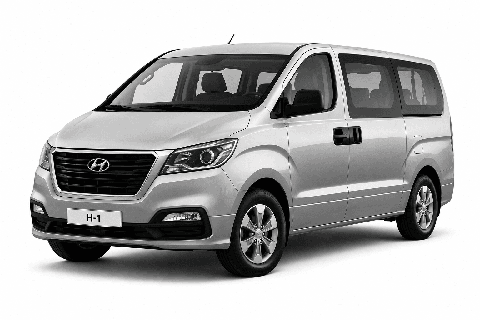Hyundai H1 7-seater van for group Umrah and Hajj transfers Jeddah Makkah Madinah